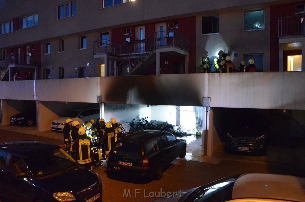 Feuer Koeln Porz Wahn Am Bahnhof P015.JPG - Miklos Laubert